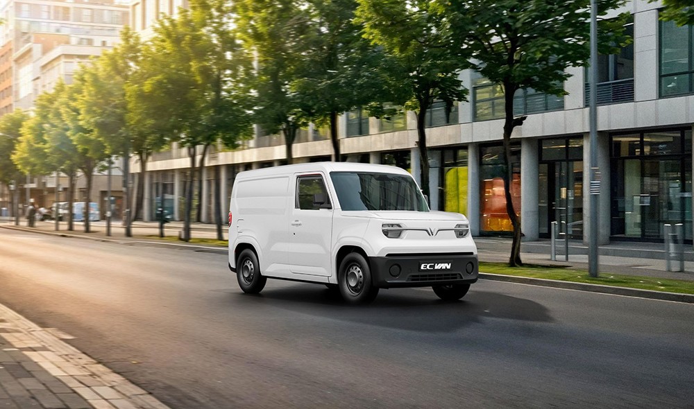 VinFast EC Van – “Chiếc xe khởi nghiệp” cho người trẻ hiện đại - 1